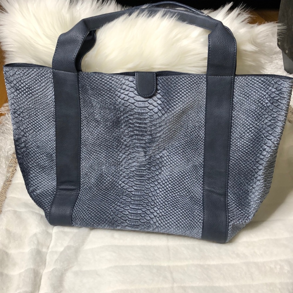 DEUX LUX SHOULDER BAG W/pouch